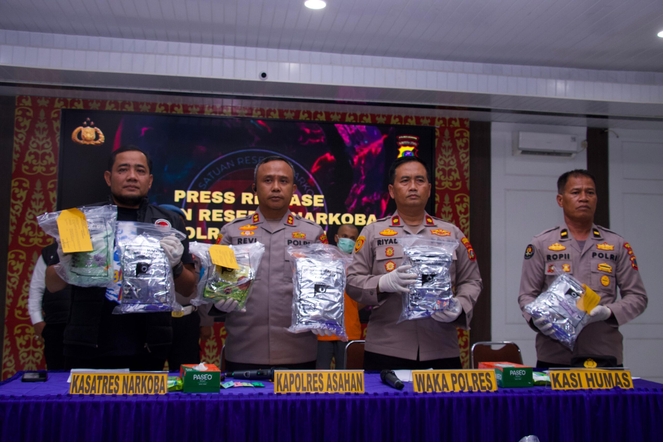 Polres Asahan Ungkap Dua Kasus Besar Narkotika dan Kesehatan, Sita 2 Kg Sabu dan 1.799 Sachet Liquid Vape Berbahaya