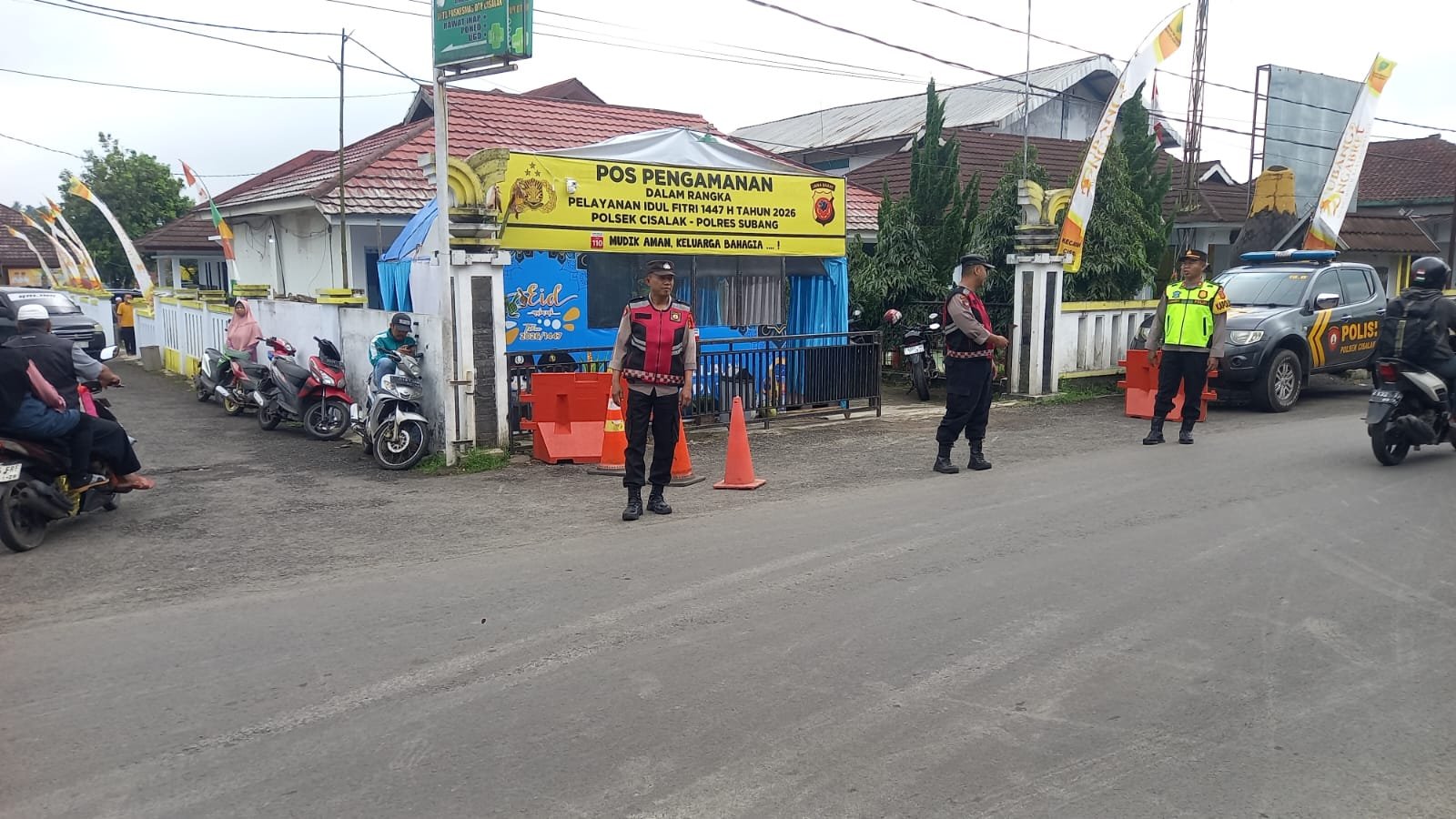 Sinergi TNI-Polri dan Instansi Terkait, Arus Balik Lebaran di Cisalak Terpantau Lancar dan Kondusif